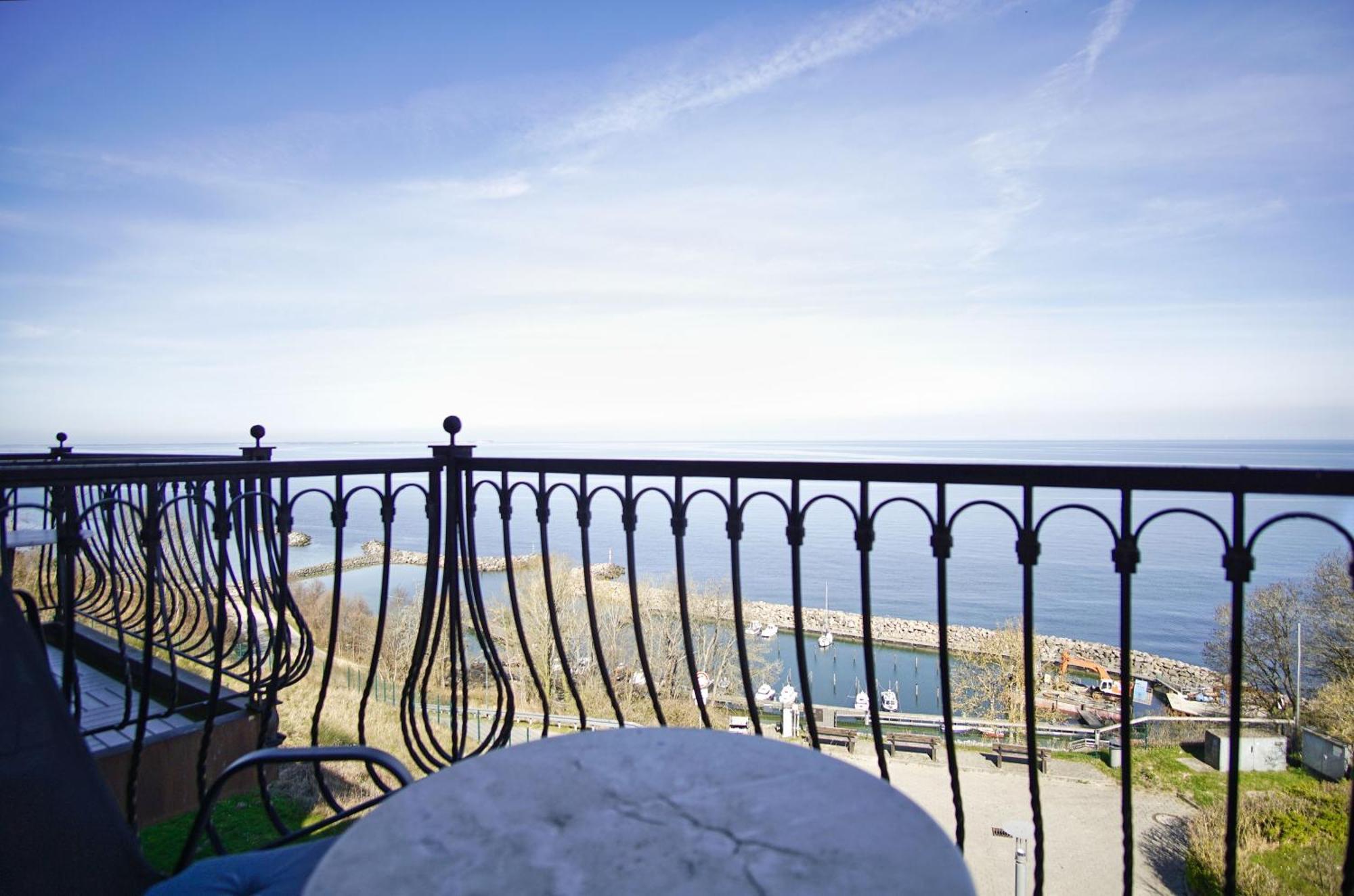 Ferienwohnung Mit Traumhaftem Meerblick - Haus Am Meer Fewo 11 Lohme Exteriör bild
